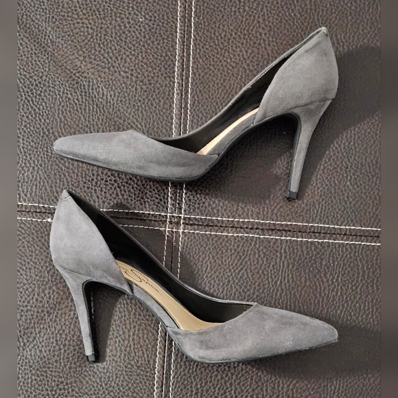 Grey heels by Jessica Simpson - Picture 4 of 5